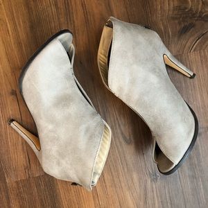 Like new Michael Antonio heels